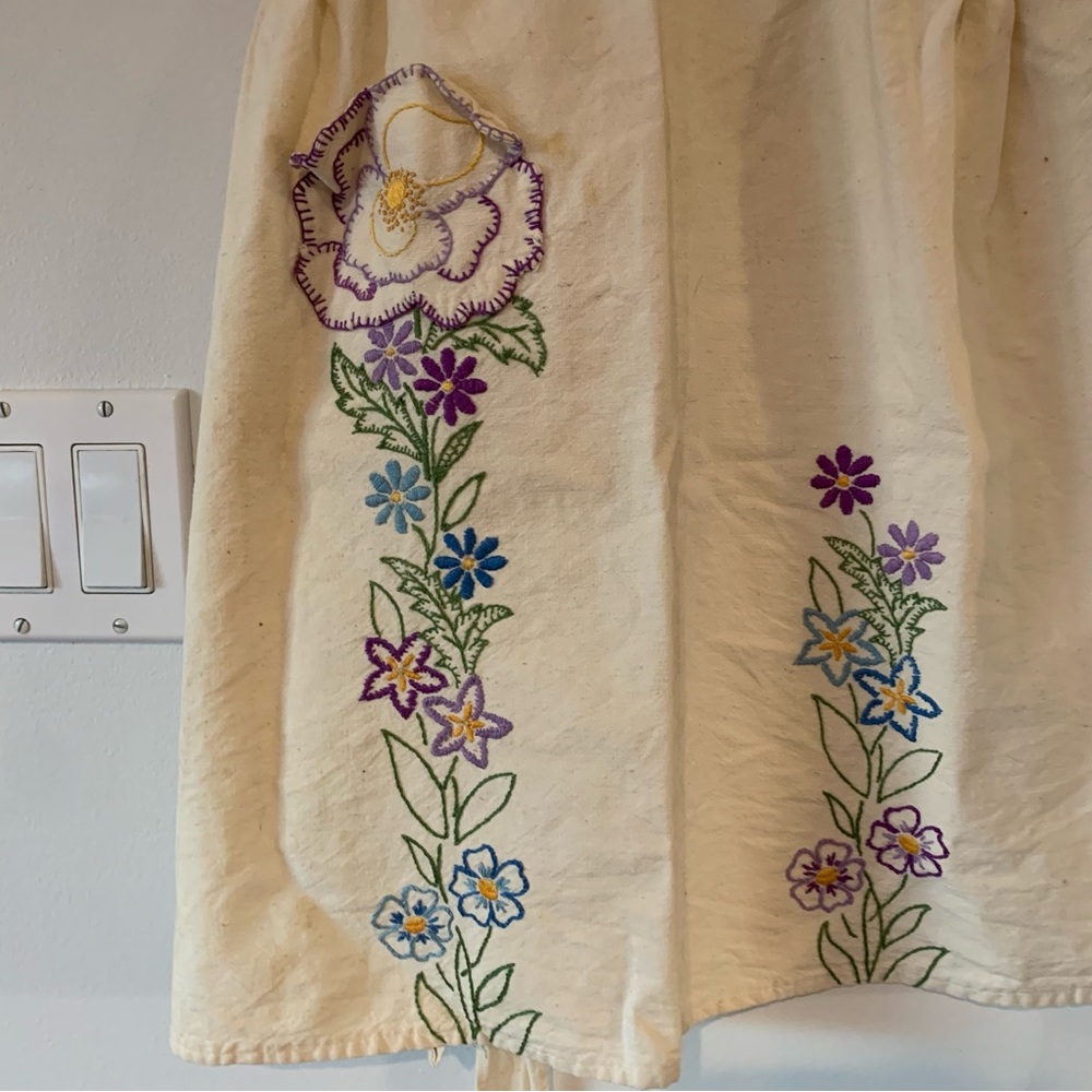 Vintage Cotton Hand Embroidered Flower Apron retro Neutral